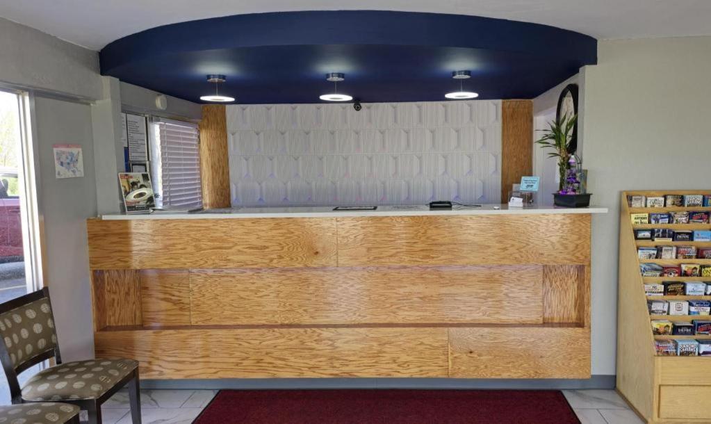 Americas Best Value Inn Elizabethtown Exterior foto