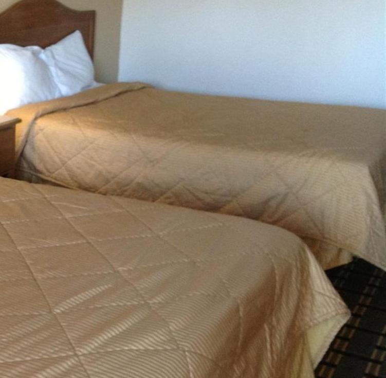 Americas Best Value Inn Elizabethtown Habitación foto